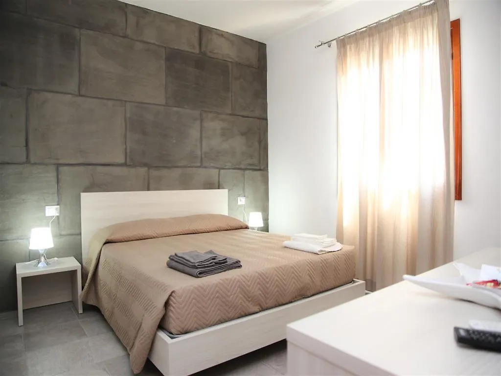 Guest house Le Stanze Del Centro Hotel San Teodoro