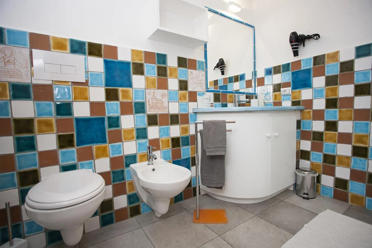 Le Stanze Del Centro Hotel San Teodoro  Guest house
